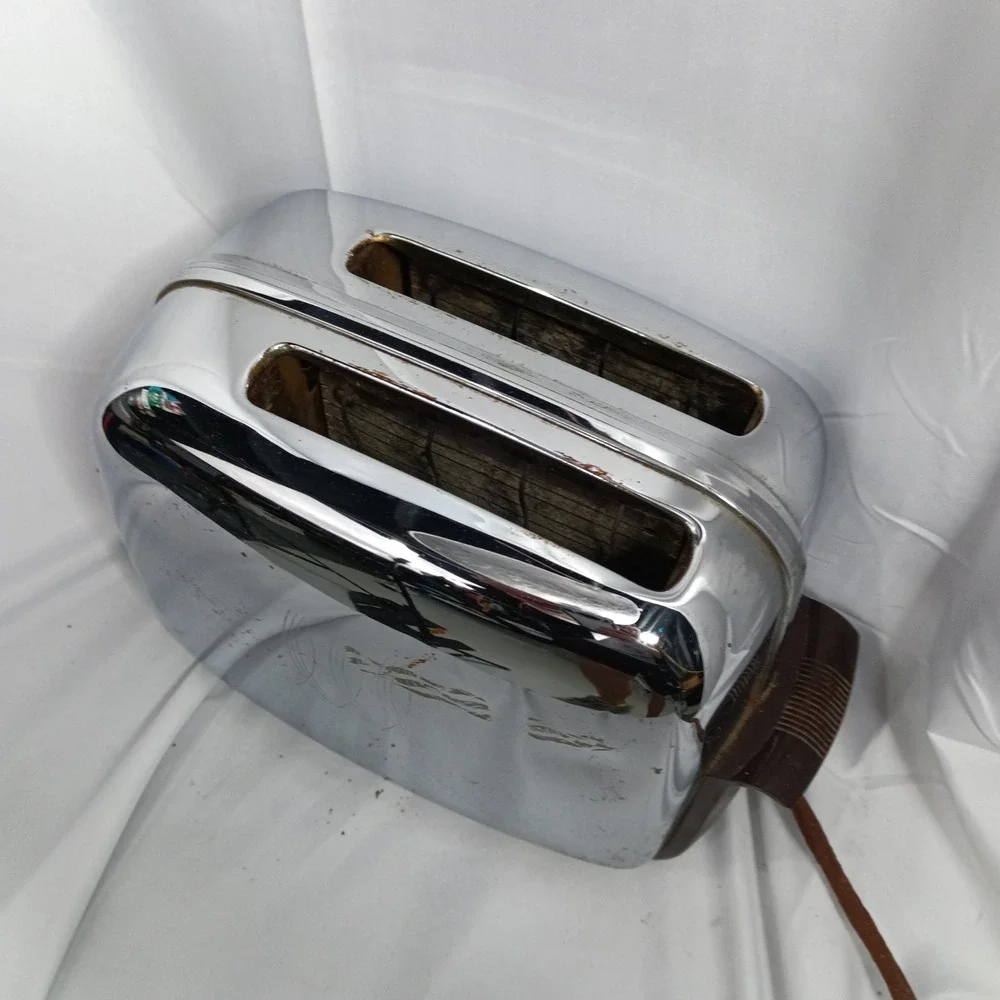 Vintage Toastmaster MCM 2-Slice Toaster Chrome Bakelite Handles USA MCM Parts